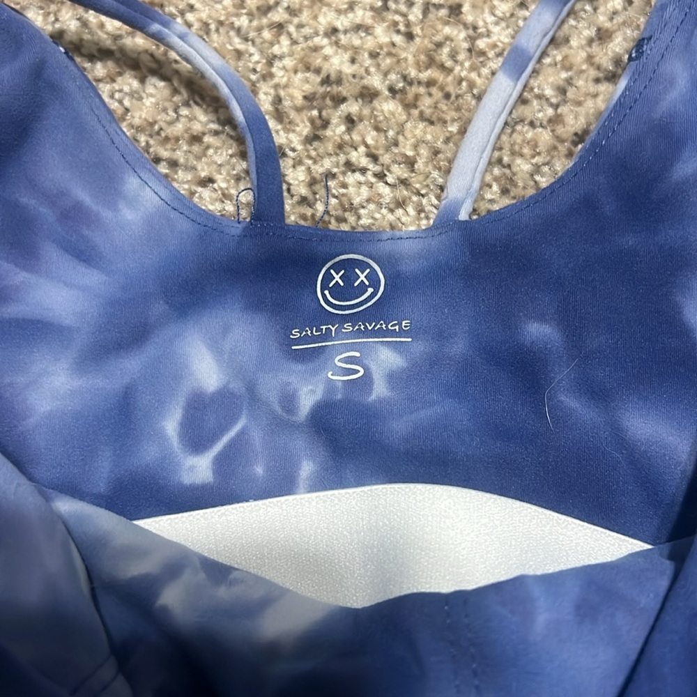 Salty savage crop sports bra - Picture 3 of 3